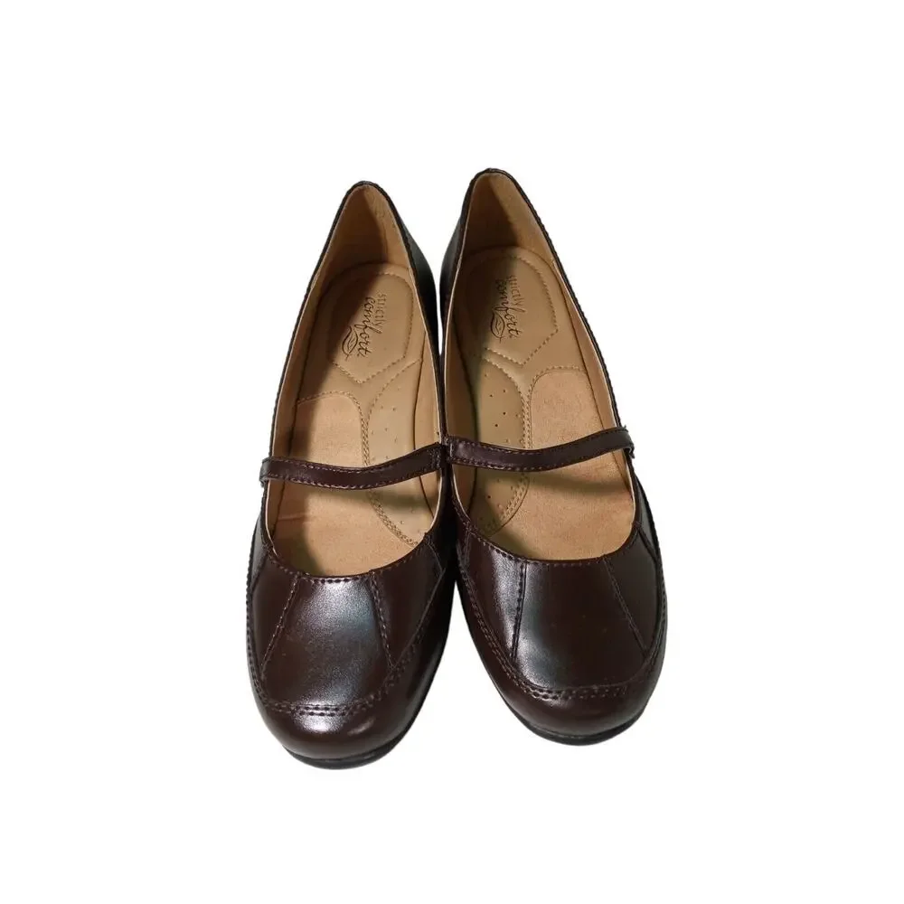 Strictly‎ Comfort Women's Size 10M Brown Leather Wedge Heel Closed Toe Shoes